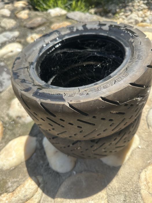 Trotinetă electrică KuKirin G4 – anvelope Road + Off-road incluse