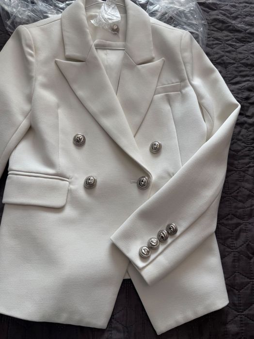 Сака тип Balmain