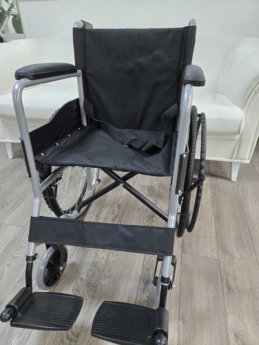 Прогулочная инвалидная коляска для дома и на улицу