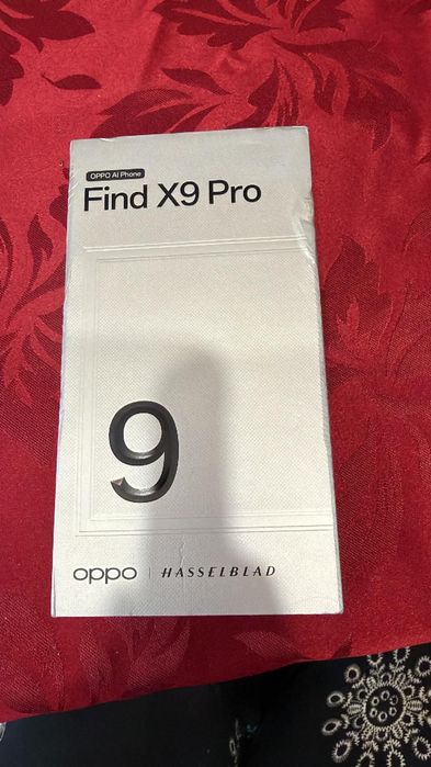 OPPO Find X9 Pro Titanium Charcoal 512 Gb folosit câteva zile