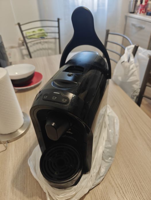 Vând aparat cafea Tchibo cafissimo