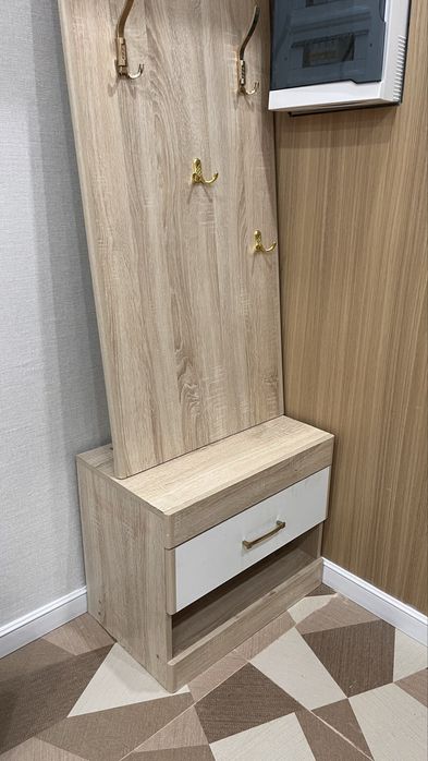 Вешалка в прихожую