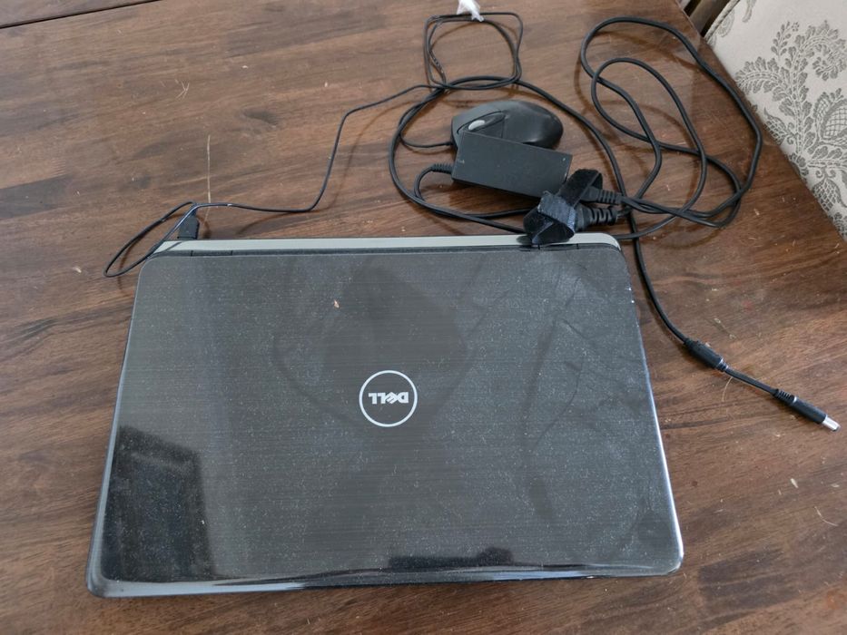 Продам ноутбук dell inspirion
