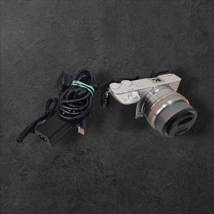 [7584] Sony Alpha 6100 + Accesorii / Amanet Tulcea