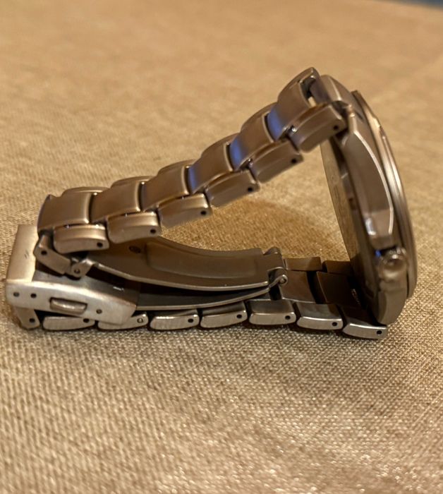 Часовник Citizen - Eco Drive, Sapphire Crystal 43 mm