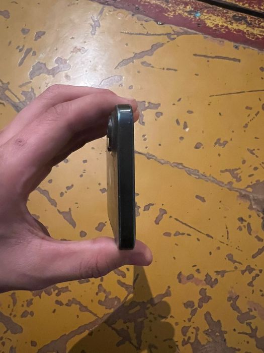 Продам айфон  16