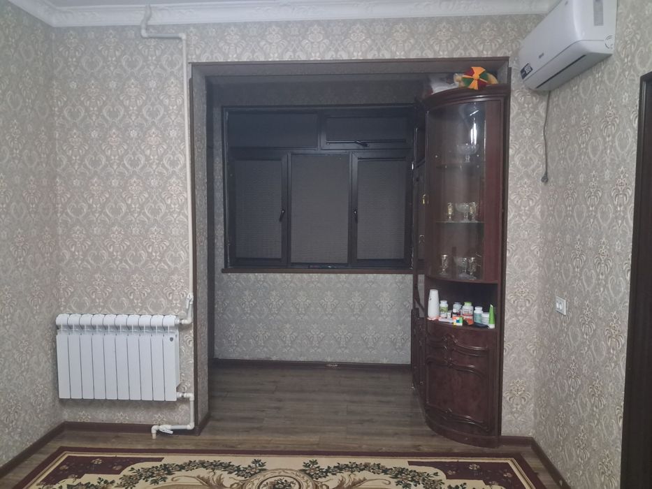 Chilonzor 9 kvartalda 2 xonali uy sotiladi