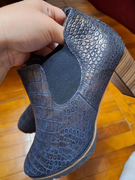 Туфли от бренда Cabor