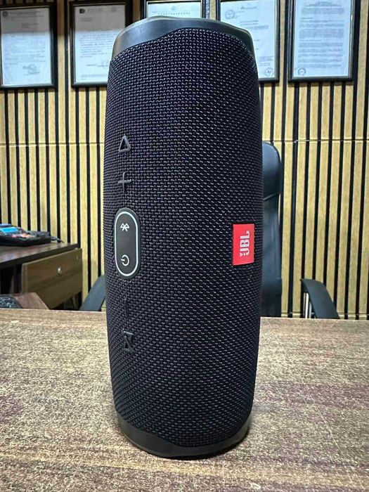 Портативна колонка JBL - Charge 4, водоустойчива