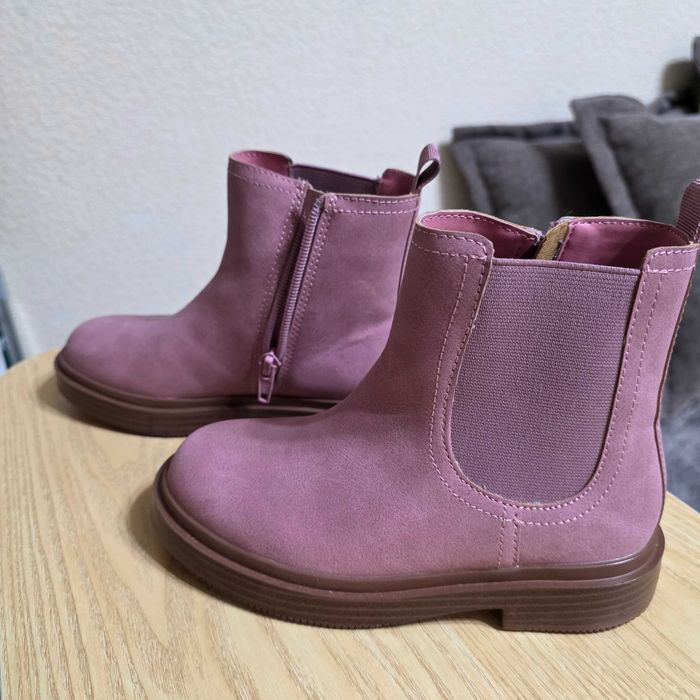 Обувь от НМ для девочек 1-2 классов