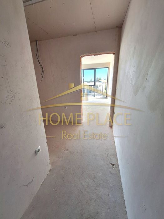 Продава се Двустаен апартамент в к.к. Св.Св. Константин и Елена - 71 кв.м за 1972 €/кв.м - Снимка #3