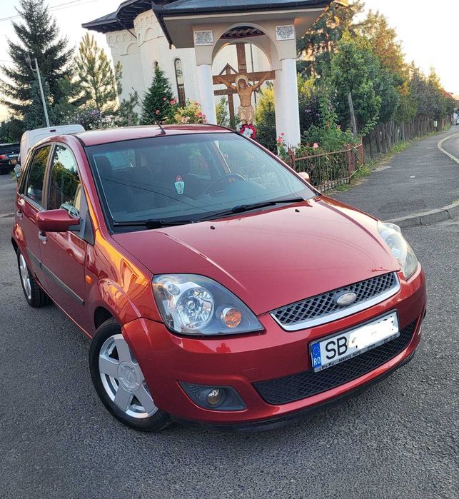 Ocazie 98000 km ford fiesta facelift 1.4 75 cp  consum 4% factura si garantie