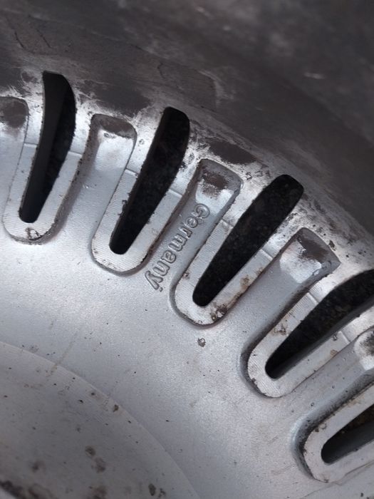 Диски R15 оригинал. На BMW.