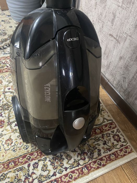 Продам пылесос DEXP