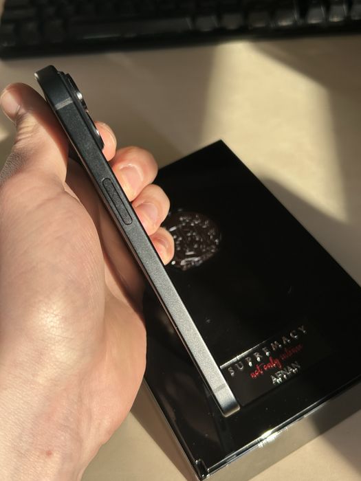 iPhone 15 128gb 90% baterie