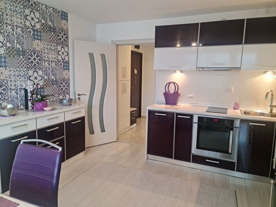 Продава се Тристаен апартамент в Разлог - 96 кв.м за 1511 €/кв.м - Снимка #4