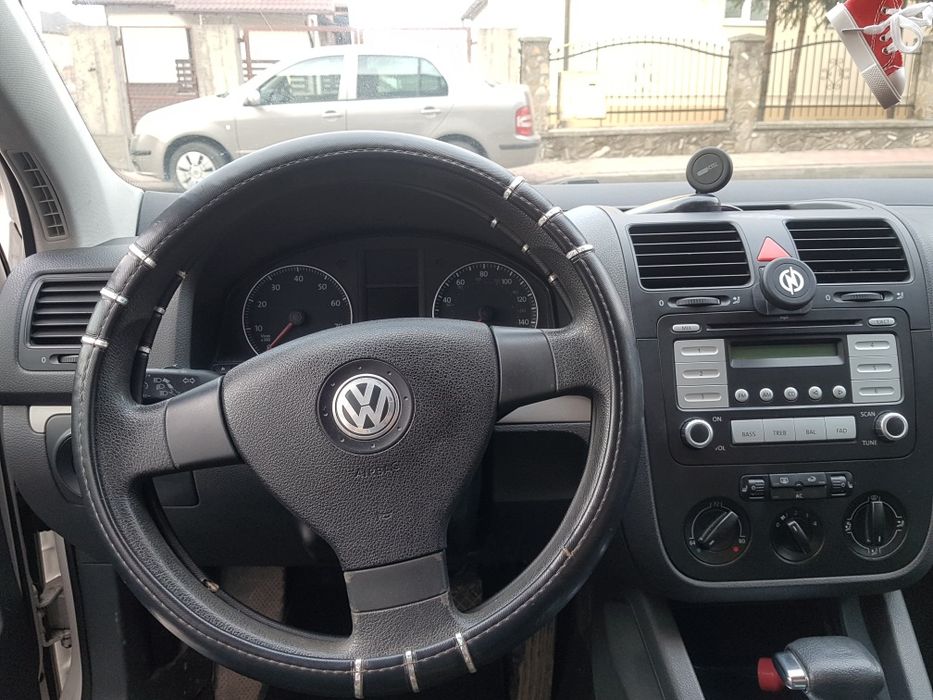 Volkswagen Golf 5 (Rabbit) 2.5 benzina, cutie automata