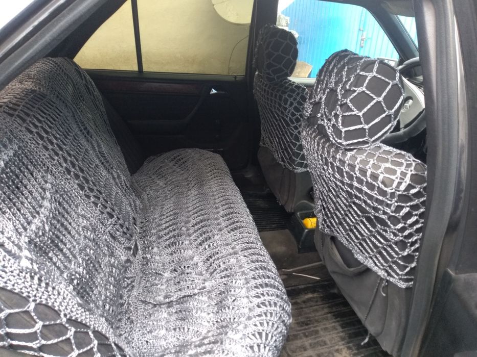 Автомобиль Мерседес