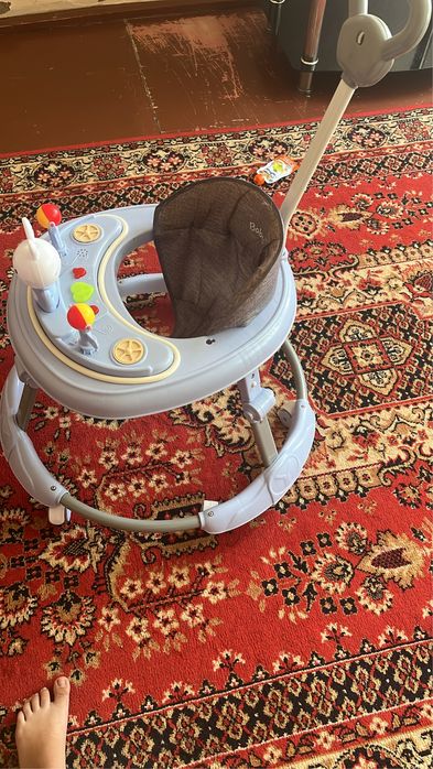 Продам ходунки