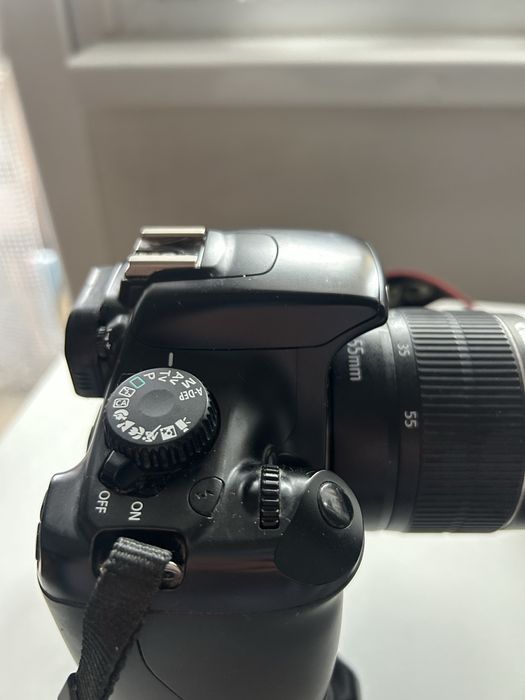 Canon EOS 1100D