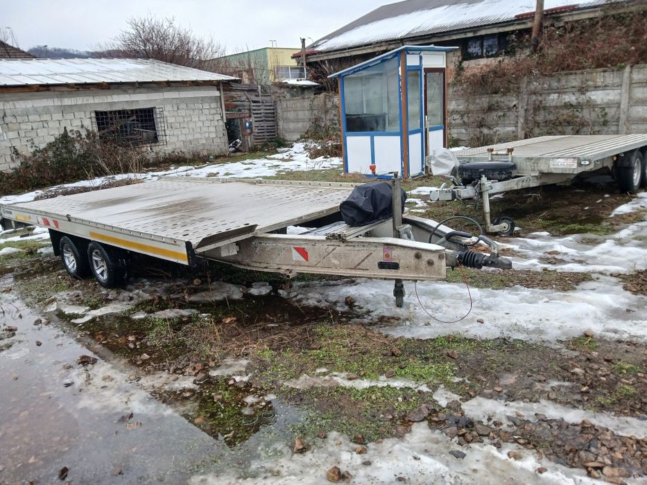 Inchiriez trailar platforma