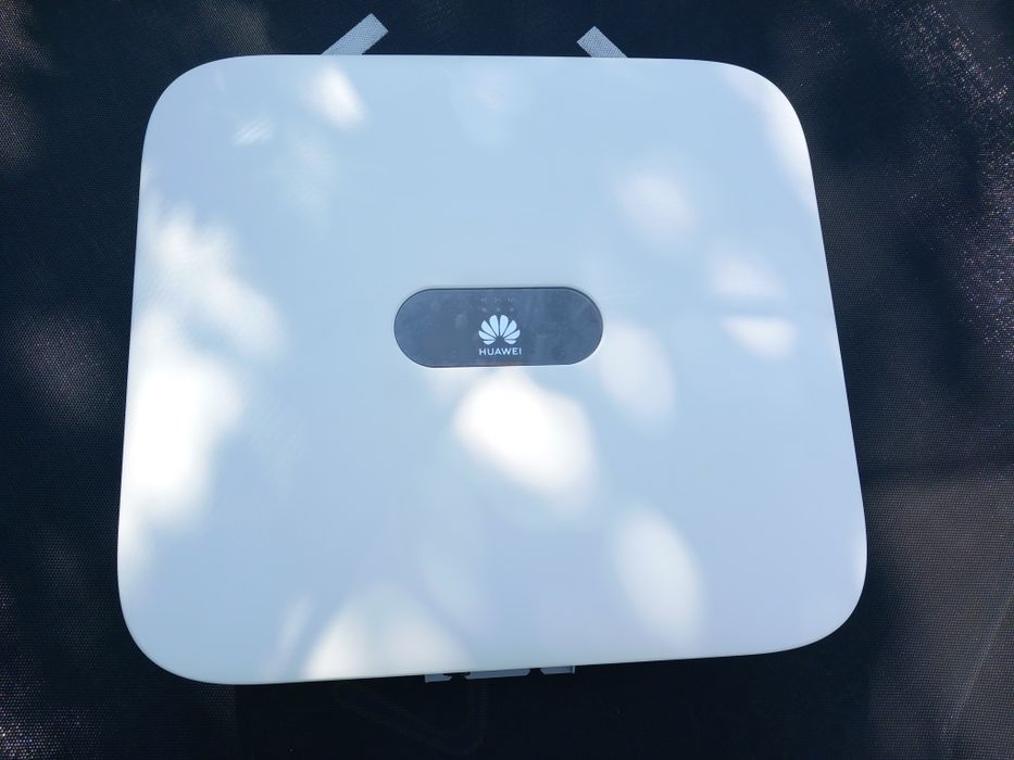 Invertor Hibrid Trifazat Huawei SUN2000-5KTL-M1 (5kW) – Folosit 1 an