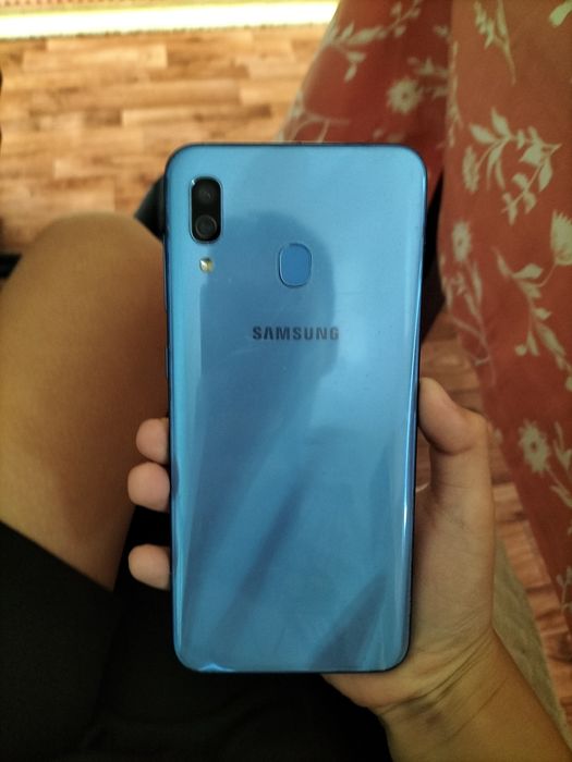 GalaxyA30 с гарантией
