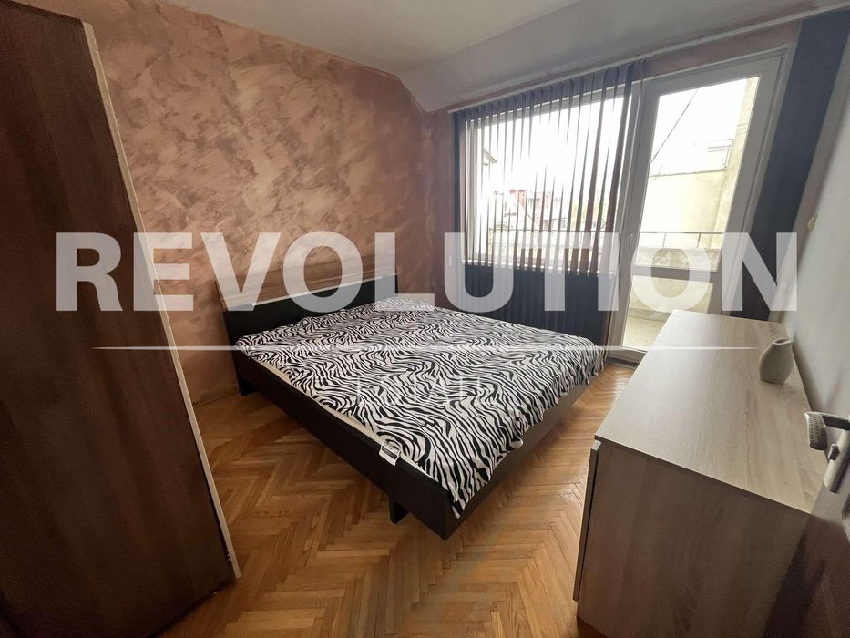 Дава се под наем Двустаен апартамент в Варна, Център - 56 кв.м за 375 € - Снимка #4