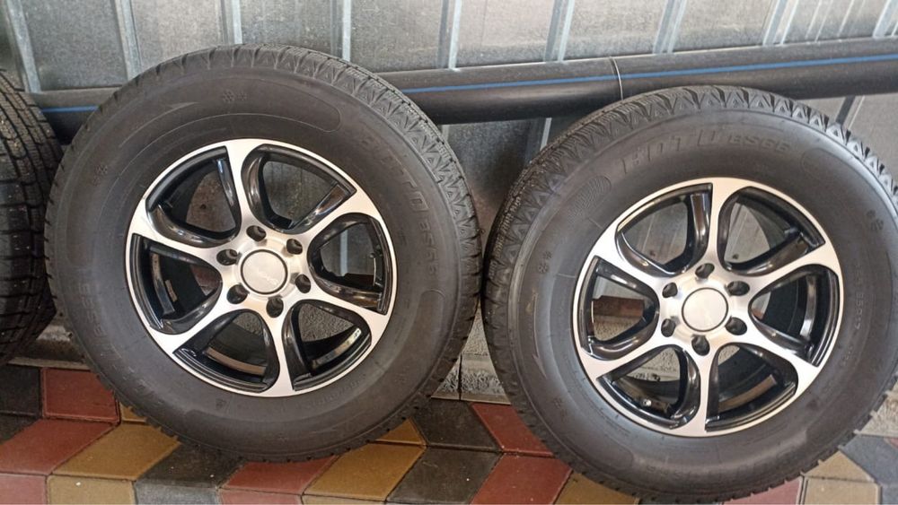 265/65/R17 бу с дисками