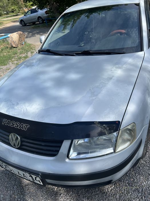 Volkswagen Passat B5 1.6 седан