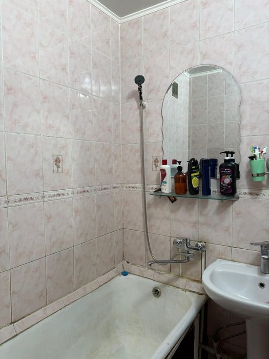 Продам 2х кв р-н маг Жанар