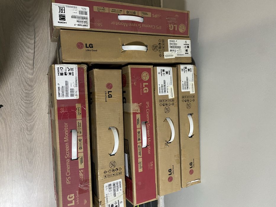 Монитор LG Wind8