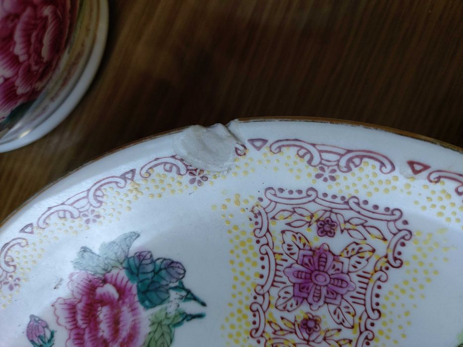 Serviciu portelan chinezesc incomplet vechi de 55 ani