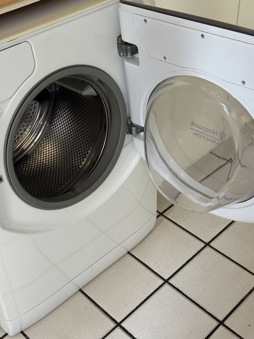 Пералня със сушилня Hotpoint Ariston 8/6кг.