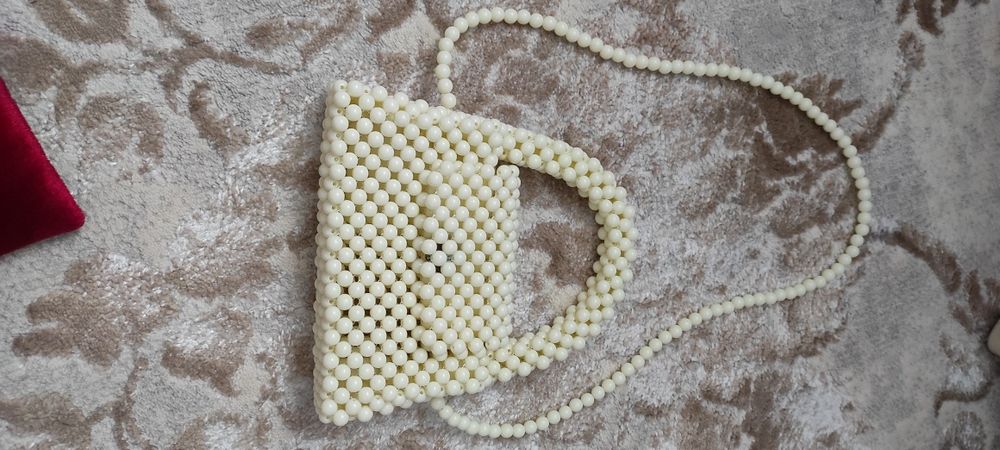 Сумка тренд из бусин.