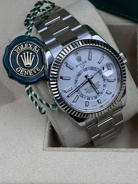 Ceas Rolex Sky Dweller otel