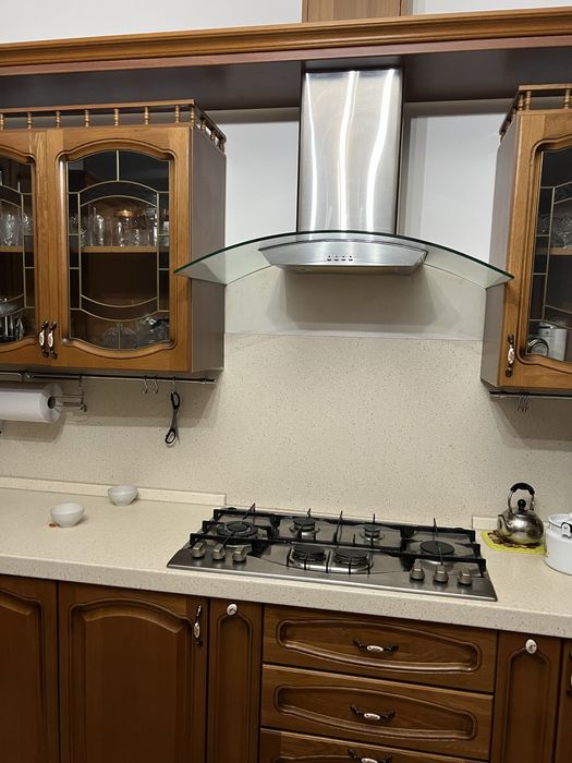 Продается кухонный гарнитур