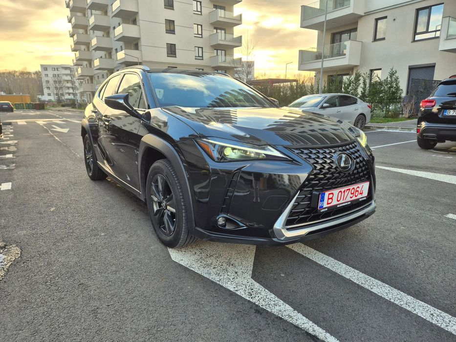 Lexus UX Lexus UX 250h Business Face Lift - 2022 - 48.000 km