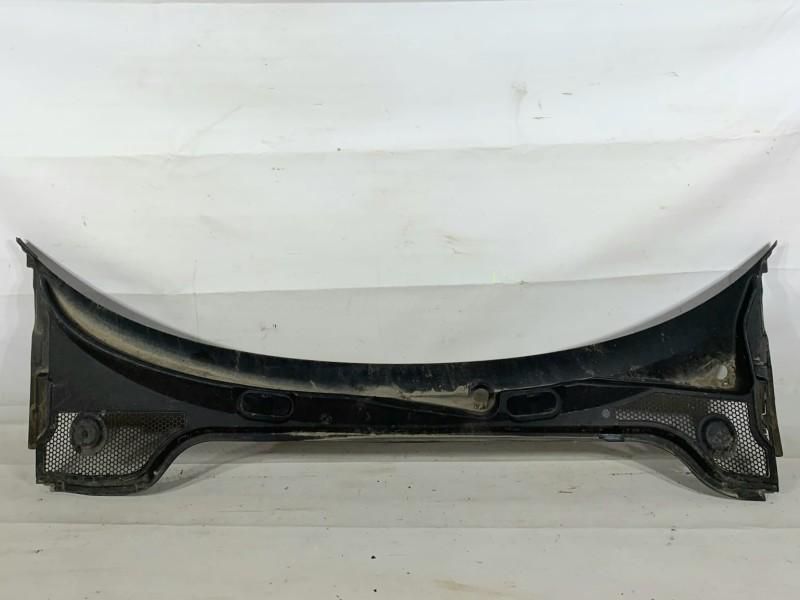 Grila stergator parbriz Audi A3 facelift 8P1 Hatchback