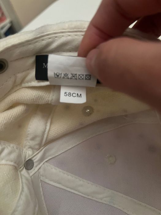 Продам кепку теплую со стразами