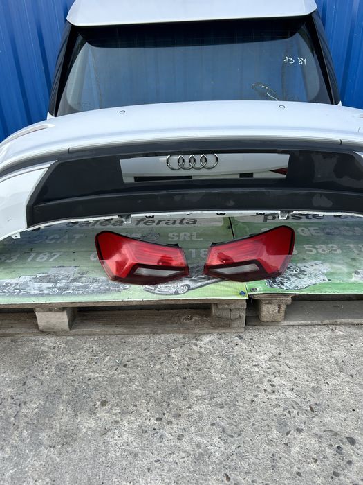 Stop dreapta aripă  Audi A3 8Y hatchback