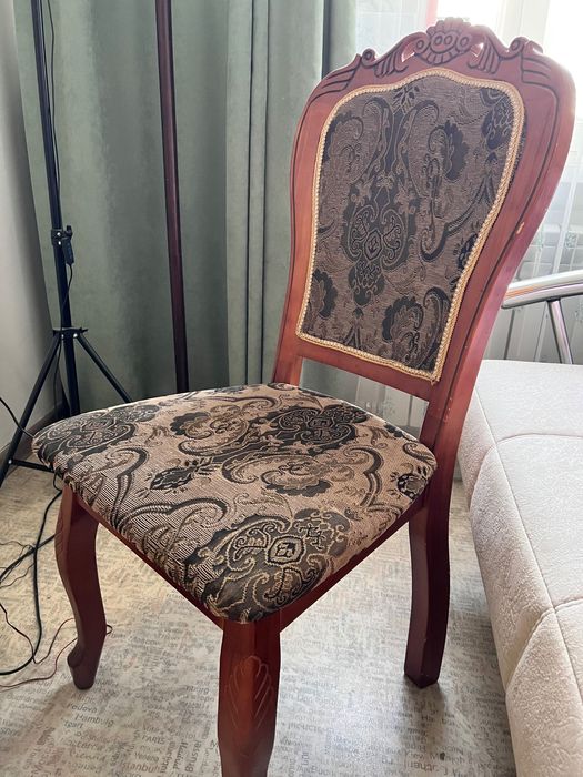 Стулья для гостиной