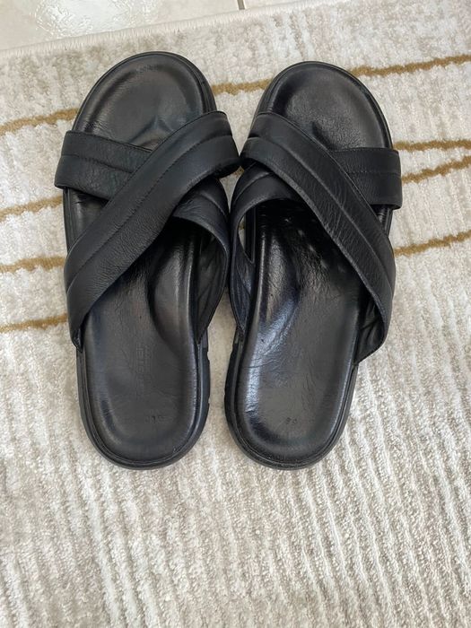 продам шлепанцы