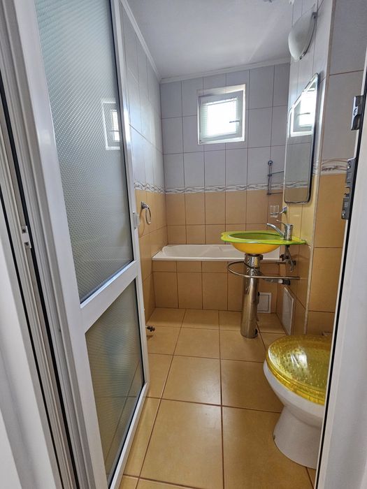 Vand apartament 2 camere, decomandat, 45 mp– zona Garii, Făgăraș