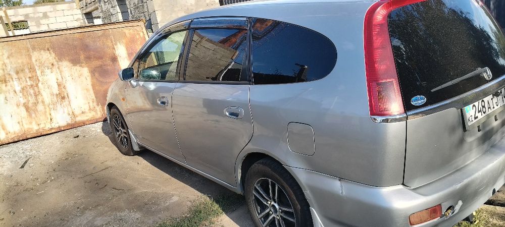Honda stream минивэн
