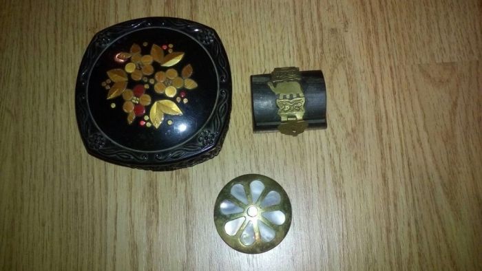 Стари кутии разни