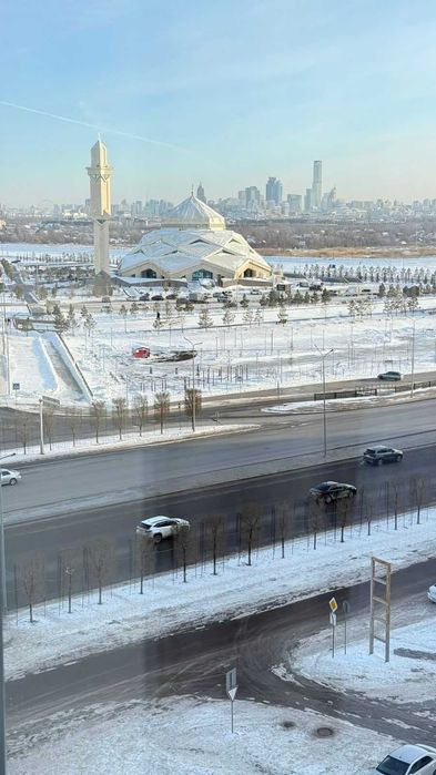 2 ком.кв. 38 кв.м  Айтматова, 79