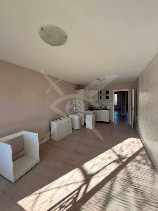 Дава се под наем Тристаен апартамент в Пловдив, Център - 90 кв.м за 418.71 € - Снимка #4