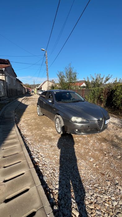 Alfa Romeo 147 negociabil