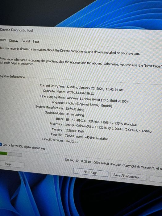 Laptop nou-nouț.  Full Box